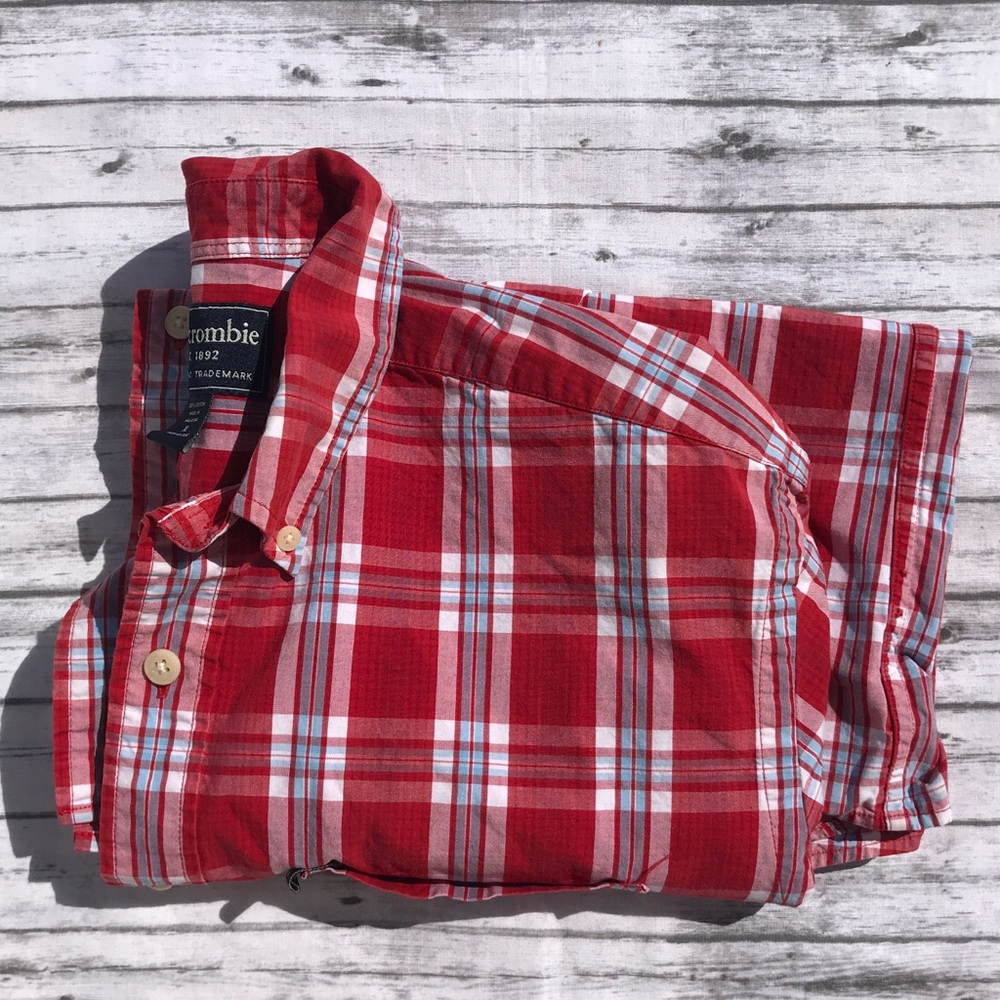 🛒 Boys’ abercombie Short Sleeved Sz XL